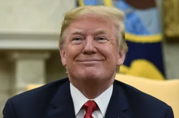 Pokud půjde vše dobře, pozvu Kima do USA, řekl Trump. Ve hře je i podepsání mírové smlouvy