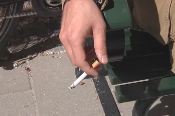 Cigarety pro následující britské generace budou nelegální, plánuje Sunak