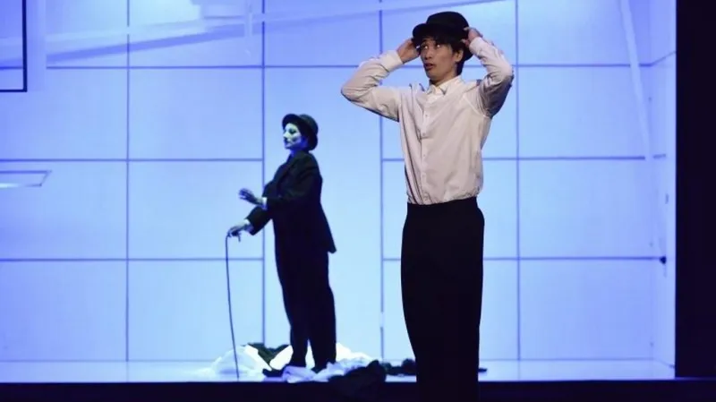 Amelia Wallerová (Tulák), Koki Nishioka (Chaplin)