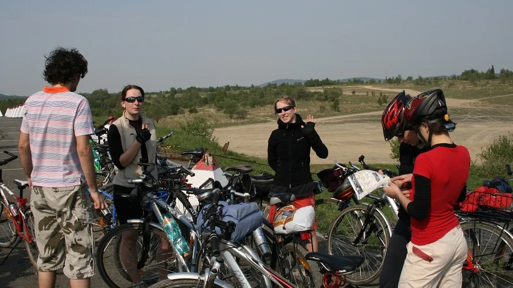 Cyklisté na akci Bílý kámen
