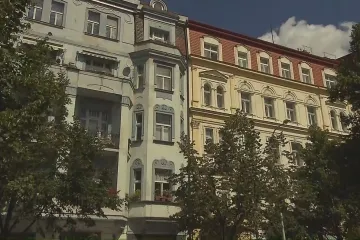 Průměrná sazba hypoték dál roste. Poptávka po bytech i rekreačních objektech je menší