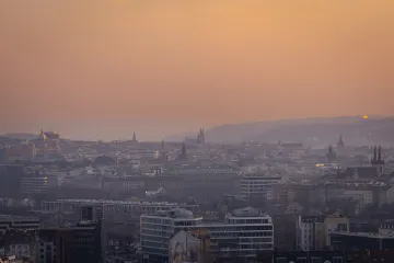Saharský prach může v neděli snížit teploty