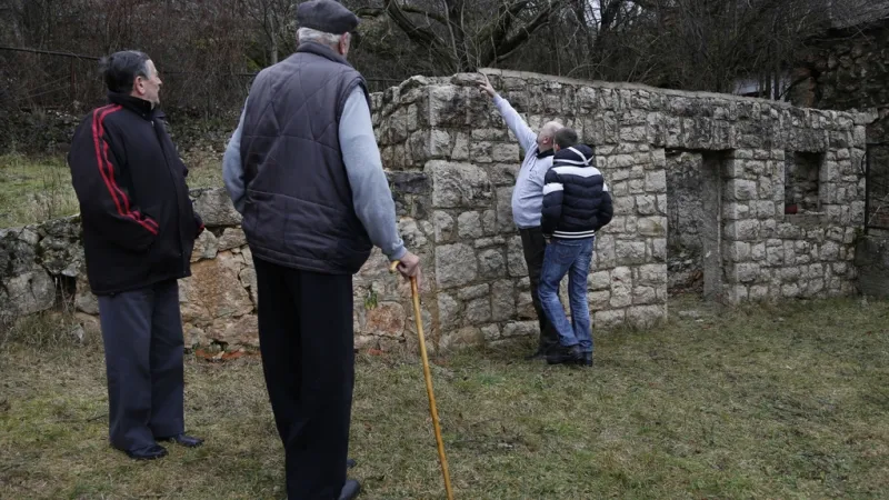 Potomci Gavrila Principa u zbytků jeho rodného domu