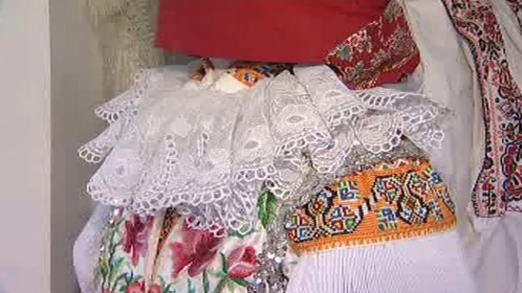 Lidový kroj