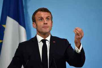 Macron svolal kvůli kauze Pegasus bezpečnostní radu, v Izraeli a Maďarsku spouštějí vyšetřování