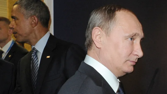 Barack Obama a Vladimir Putin na konferenci v Paříži