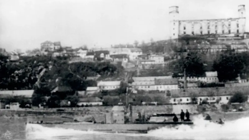 Bojové plavidlo dunajské flotily