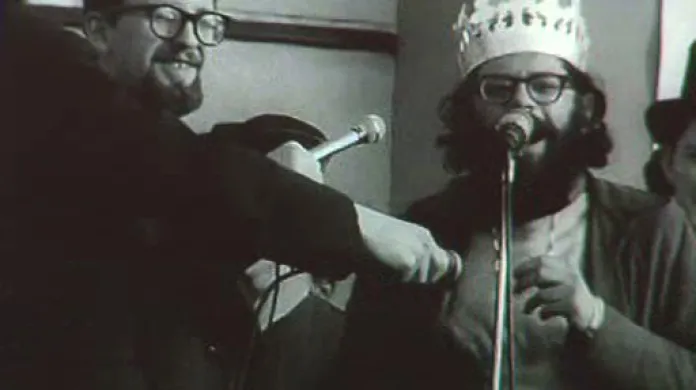 Allen Ginsberg Králem Majálesu 1965