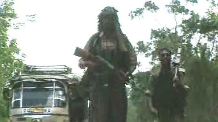 Povstalečtí Tygři osvobození tamilského Ílamu (LTTE) na Srí Lance.