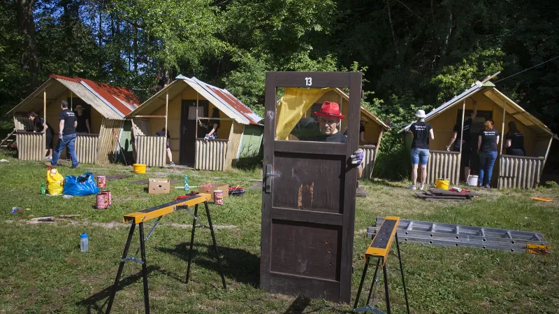 Team building jinak. Aneb utužit firemní tým a být navíc ku prospěchu společnosti. To je myšlenka projektu filantrop.cz.
