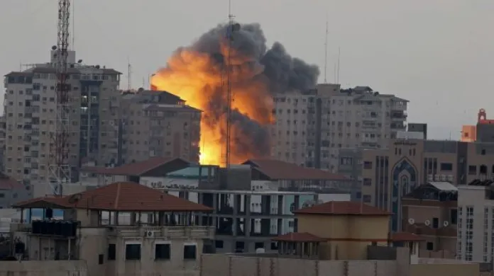 V Pásmu Gazy byly sestřeleny další budovy