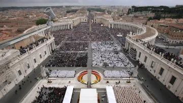 Svatořečení papežů ve Vatikánu