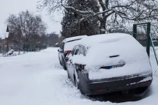 Meteorologové zmírnili výstrahu před sněžením, přesto místy napadne až dvanáct centimetrů