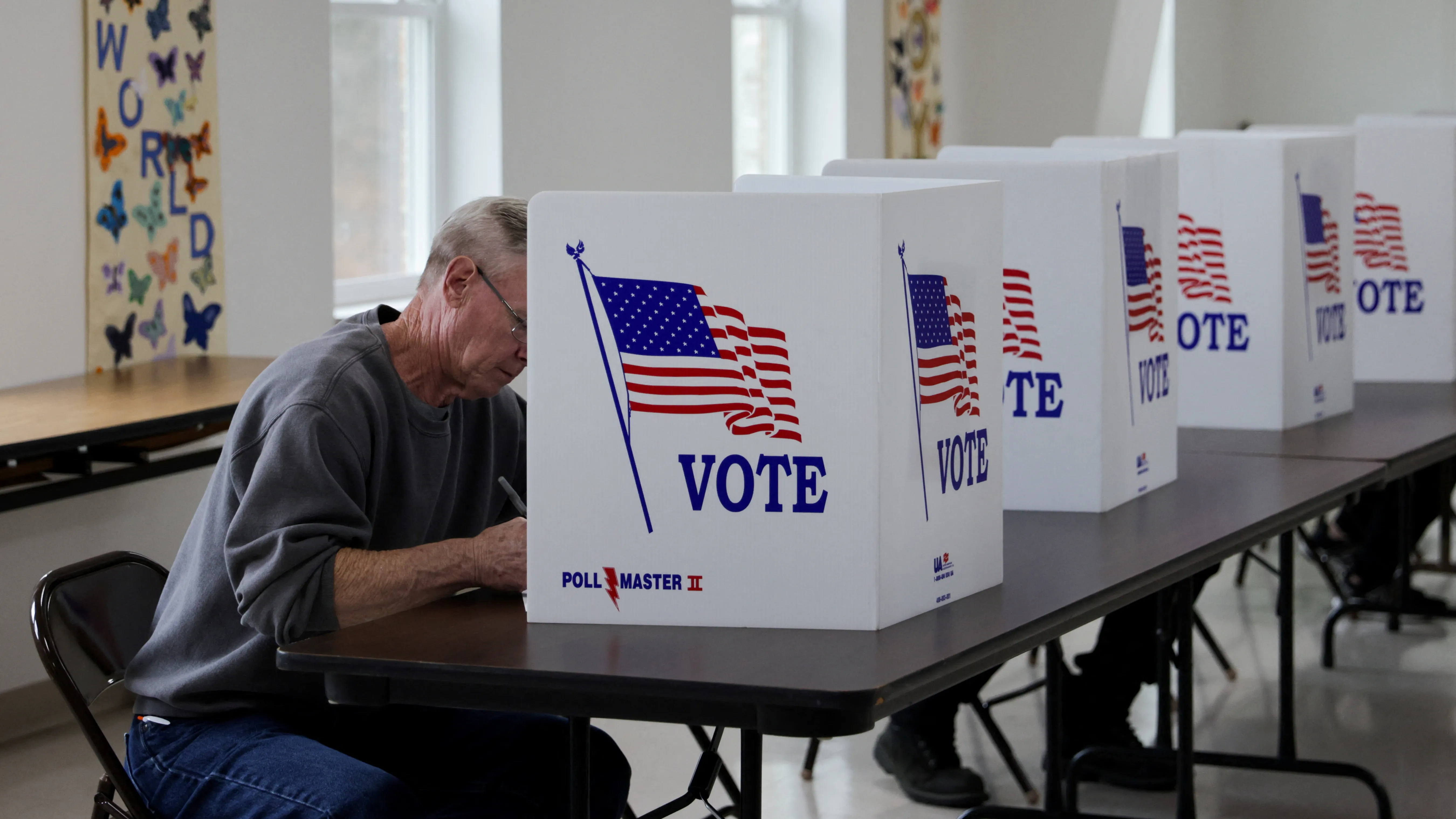 Americký soud zablokoval část Trumpova výnosu o pořádání voleb