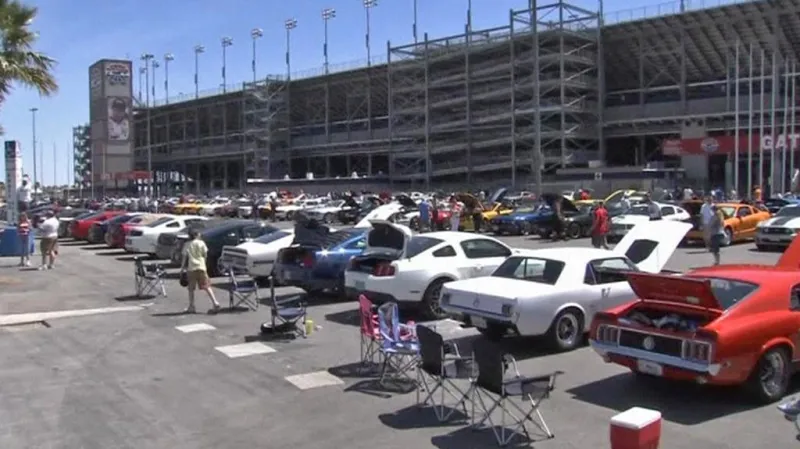 Sraz mustangových nadšenců