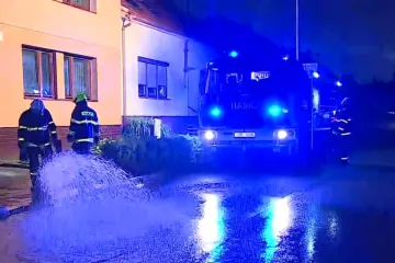 Riziko silných bouřek ještě nepominulo, varují meteorologové. Hasiči vyjížděli k několika stovkám událostí