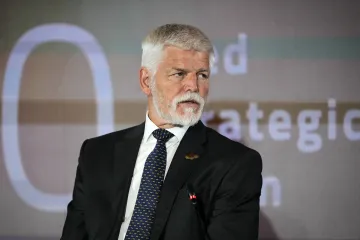 Jako malí kluci mezi těmi velkými neuspějeme, řekl na adresu Evropy Pavel