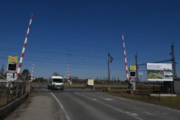 Ve Studénce se uzavře nebezpečný železniční přejezd. Pokračuje stavba podjezdu