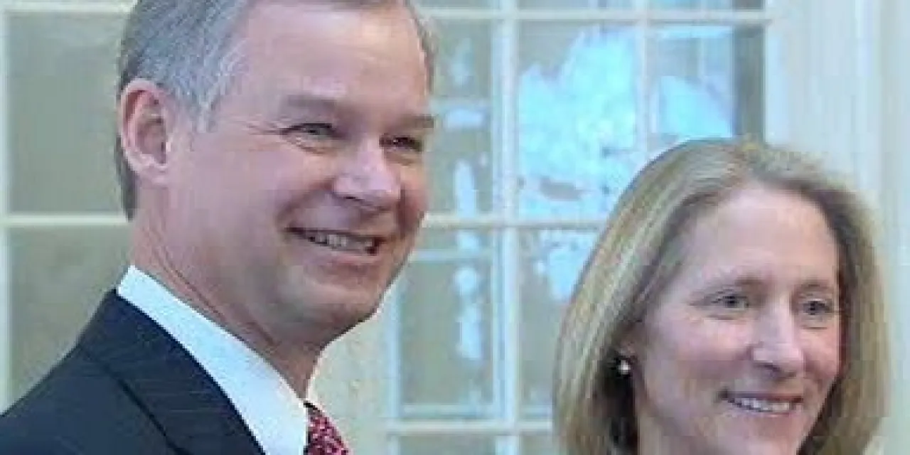 Velvyslanec USA Richard Graber odjíždí z Česka — ČT24 — Česká televize