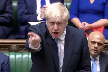 Britská média spekulují o předčasných volbách. Johnson podle některých zahájil kampaň
