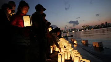 Japonci uctili oběti zemětřesení