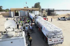 Kamiony převezly z Egypta do Pásma Gazy humanitární pomoc. Nesmí to být jednorázové, zní od USA či OSN