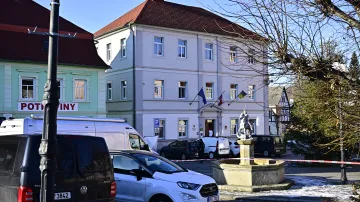 Městský úřad v Chřibské po útoku střelce (19. ledna 2026)