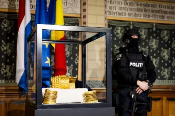 Nizozemsko našlo ukradenou rumunskou přilbu nevyčíslitelné hodnoty
