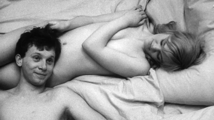 Lásky jedné plavovlásky (1965, režie: Miloš Forman)