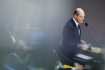 Německo se chce zbavit závislosti na Číně. Kancléř se chystá na ostře sledovanou návštěvu Pekingu