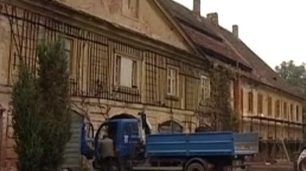 Panský dvůr v Ratibořicích