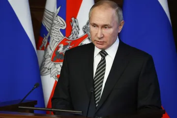 Putin znovu hrozí Západu. NATO chce zahájit dialog