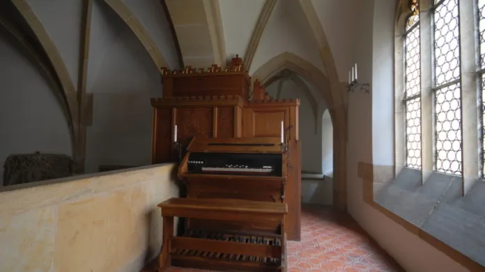 Varhany v kapli hradu Bouzov