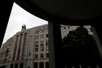 Zaměstnanec ČNB stíhaný za krádež milionů je ve vazbě