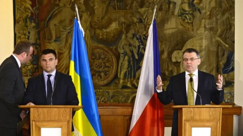 Brífink ministrů zahraničí Zaorálka a Klimkina