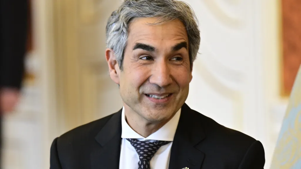 Americký velvyslanec v Česku Bijan Sabet