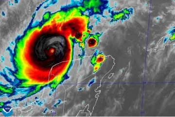 Američtí meteorologové oslepnou, námořnictvo jim vezme data o hurikánech