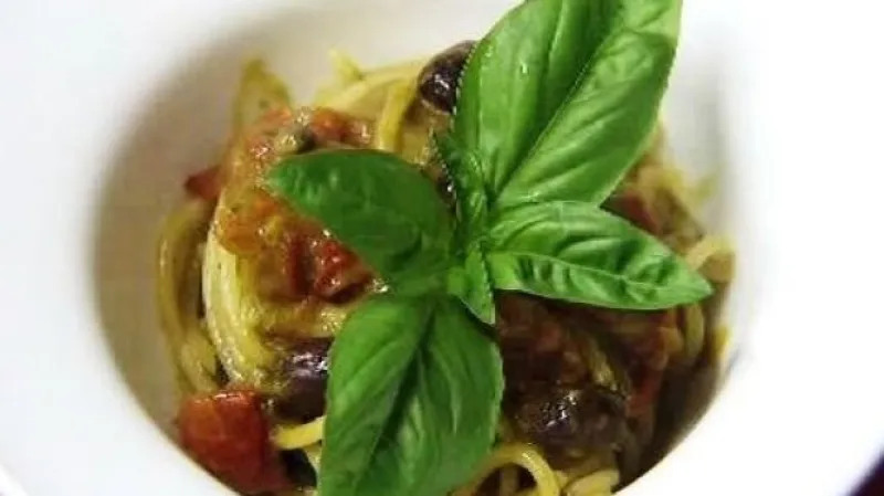 Reportér ČT: Salmonelu obsahovaly špagety a karbanátky