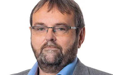 Senátorem v obvodu Kolín bude Kárník za STAN, získal téměř osmdesát procent