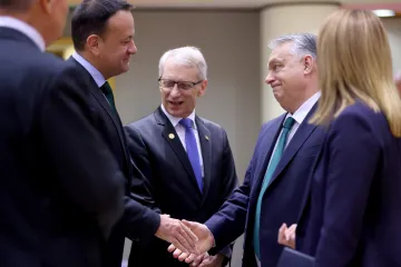 Summit EU schválil padesát miliard eur pro Kyjev a vyzval k urychlení dodávek munice