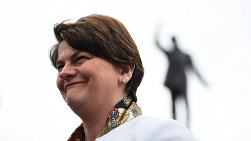 Šéfka severoirské Demokratické unionistické strany Arlene Fosterová.