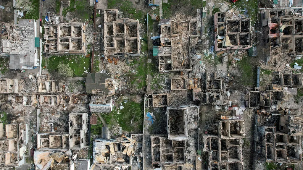 Ukrajinská Irpiň zničená během ruské invaze