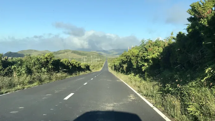 Slavná rovná silnice na ostrově Pico