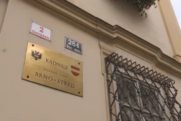 Rada Brna-středu odvolala obviněného Bradáče z funkce předsedy bytové komise
