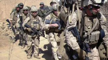 Američtí a afghánští vojáci