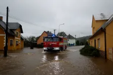 Předpověď: Většina srážek už spadla, v Jeseníkách má ale pršet i v pondělí