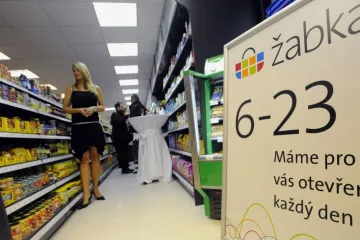 Obchody budoucnosti? Ne hypermarkety, ale večerky