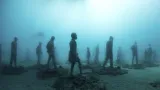 Instalace britského umělce Jasona deCaires Taylora s názvem Rubicon mohou zájemci o jeho dílo obdivovat pod hladinou Atlantského oceánu u ostrova Lanzarote.