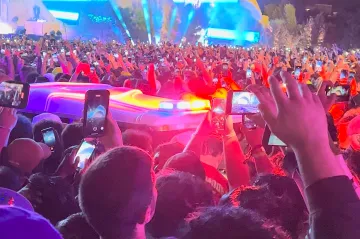 Kvůli tragédii na festivalu v Houstonu padají první žaloby, míří na pořadatele i rapery