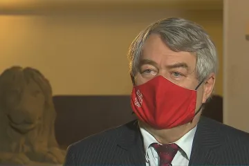 Zeman slíbil šéfovi komunistů, že v případě potřeby svolá kvůli rozpočtu schůzku s Metnarem 